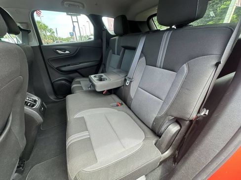 Used 2025 Chevrolet Blazer LT FWD image 18