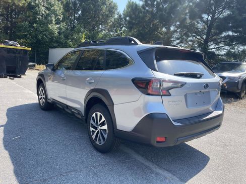 New 2025 Subaru Outback Premium w/ Popular Package #1A image 3