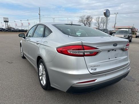 Used 2019 Ford Fusion SE image 20