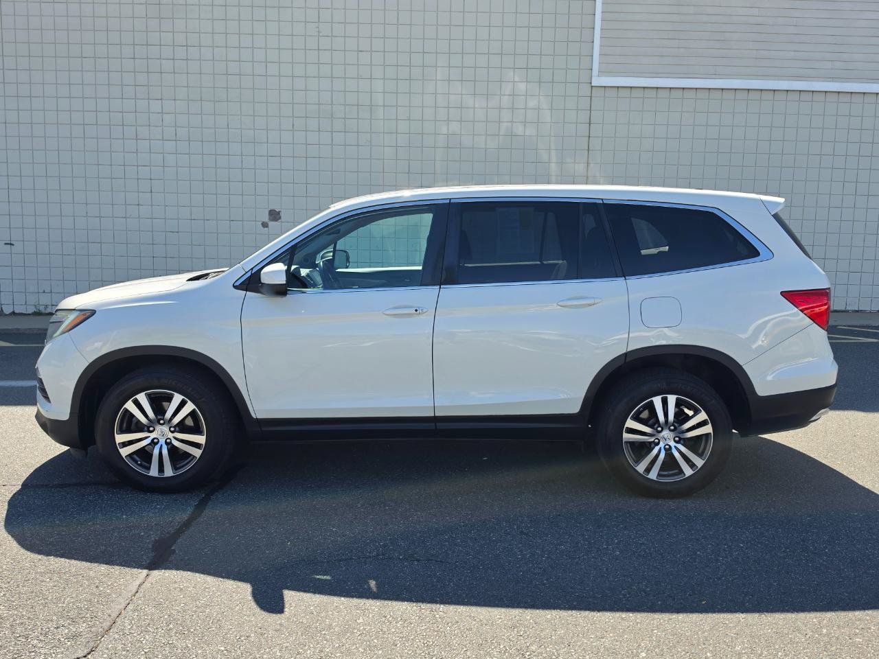 Used 2016 Honda Pilot EX-L image 4