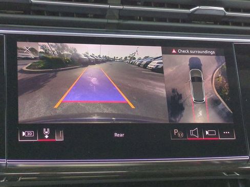 Used 2023 Audi Q7 3.0T Prestige image 22