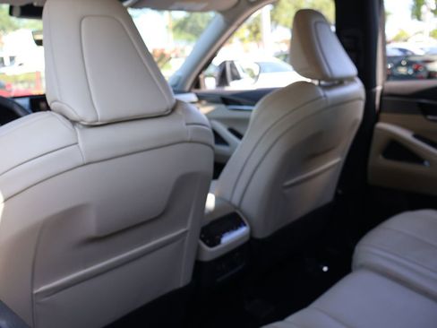 Used 2023 INFINITI QX60 Luxe w/ Vision Package FWD image 40