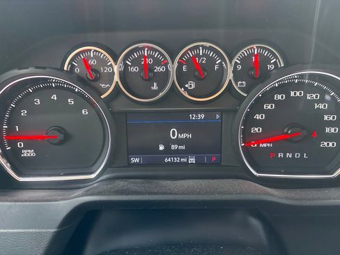 Used 2021 Chevrolet Silverado 1500 LT Trail Boss AWD/4WD image 12