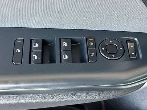 Certified 2025 Kia K4 FWD image 14