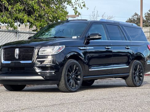 Used 2019 Lincoln Navigator L Select image 8