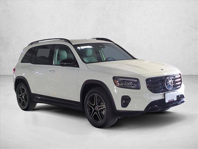 Used 2026 Mercedes-Benz GLB 250 image 3
