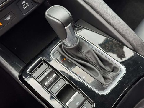 Certified 2024 Acura Integra FWD image 29