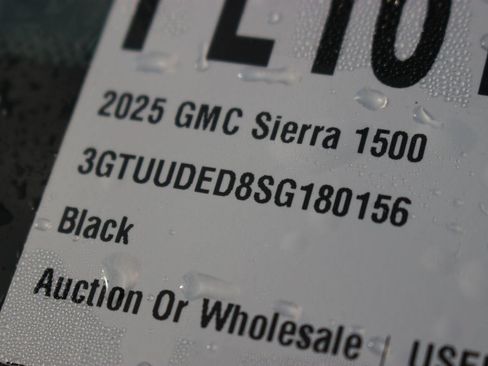 Used 2025 GMC Sierra 1500 SLT AWD/4WD image 42