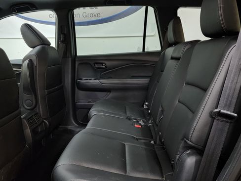 Used 2023 Honda Passport EX-L image 17