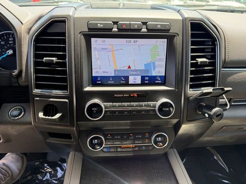 Used 2020 Ford Expedition Limited image 23