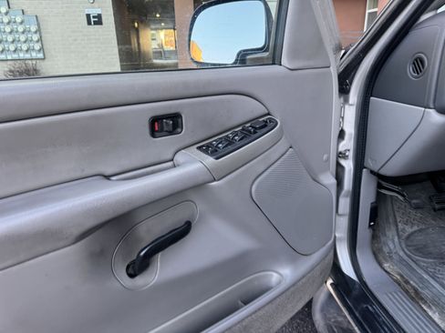 Used 2005 Chevrolet Tahoe LS w/ Skid Plate Package, Off Road image 17