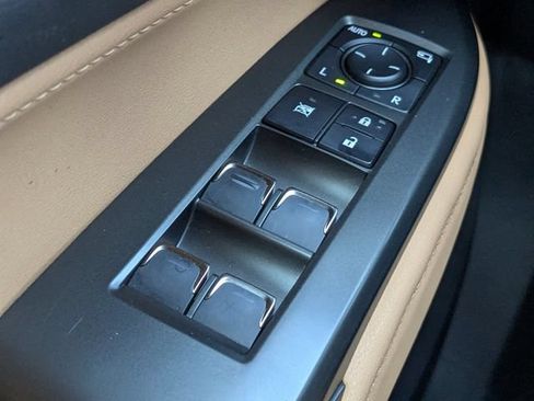 Used 2025 Lexus NX 250 FWD w/ Towing Package (2000 Lbs) image 24
