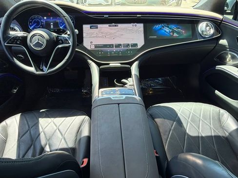 Certified 2023 Mercedes-Benz EQS 580 4MATIC Sedan image 31
