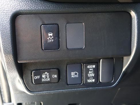 Used 2021 Toyota Tacoma TRD Sport w/ Technology Package image 22