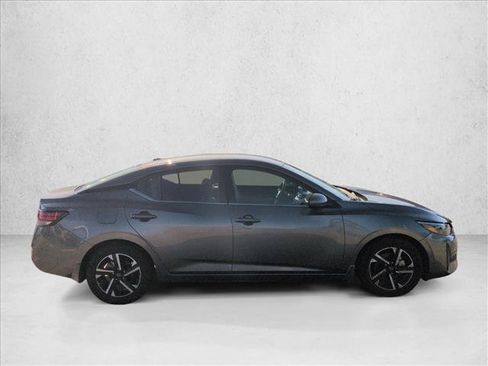 Used 2024 Nissan Sentra SV FWD image 4