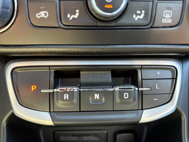 Used 2024 GMC Terrain SLT w/ Infotainment Package II AWD/4WD image 16