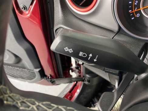 Used 2021 Jeep Wrangler Sport image 19