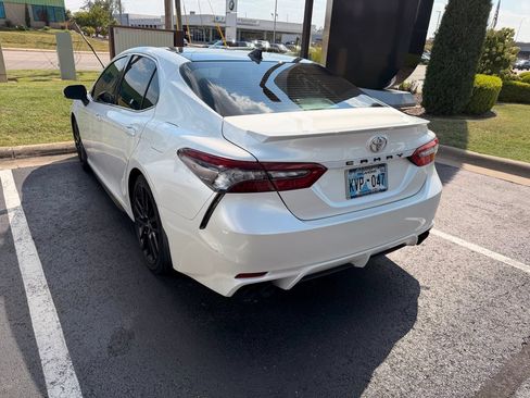 Used 2021 Toyota Camry XSE FWD image 4
