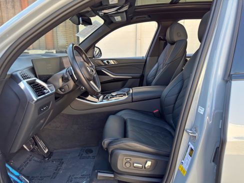 Used 2024 BMW X5 sDrive40i w/ M Sport Package RWD image 17