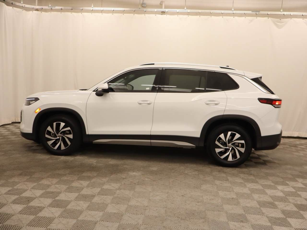Certified 2026 Volkswagen Tiguan S FWD image 3