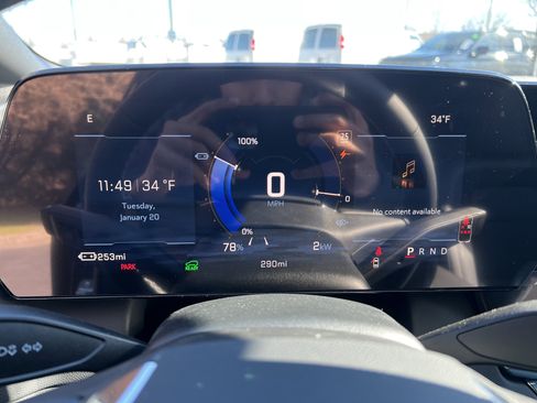 New 2026 Chevrolet Equinox EV LT image 22