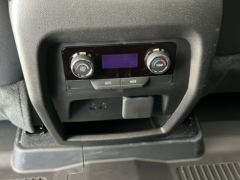 New 2026 Chevrolet Traverse Z71 image 12