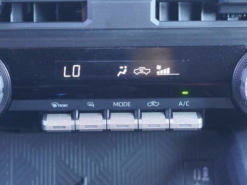 Certified 2024 Toyota Tacoma TRD Off-Road image 30