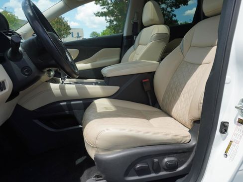 Used 2023 Nissan Murano Platinum w/ Cargo Package FWD image 11