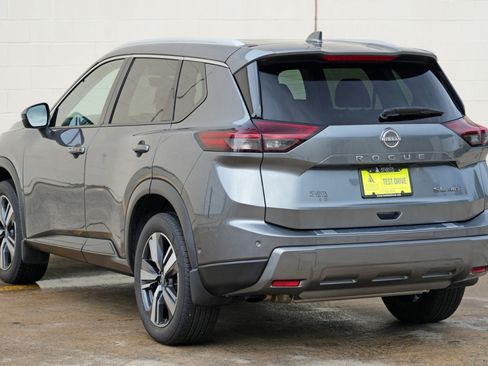 Used 2024 Nissan Rogue SL w/ SL Premium Package AWD/4WD image 46