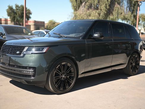 Used 2023 Land Rover Range Rover Long Wheelbase SE AWD/4WD image 2