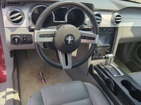 Used 2007 Ford Mustang GT RWD image 7