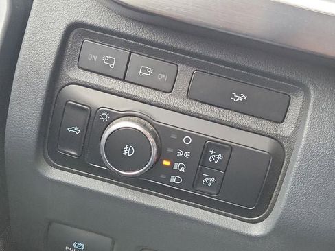 Used 2023 Ford F250 Lariat w/ Sport Appearance Package AWD/4WD image 8
