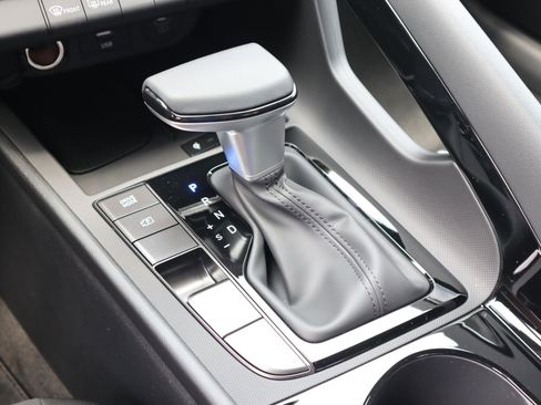 New 2025 Hyundai Elantra SEL image 15