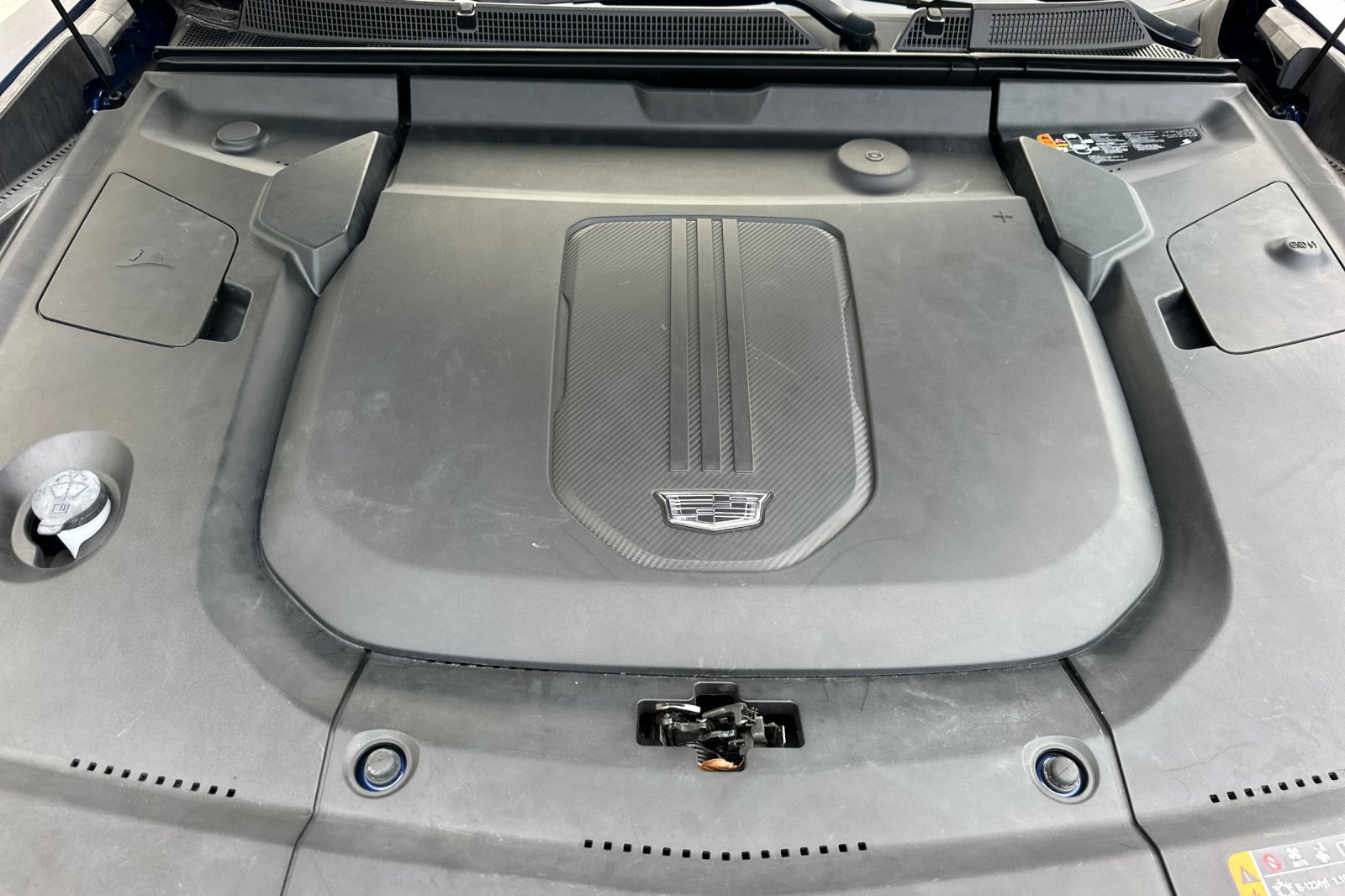 Certified 2024 Cadillac Lyriq Luxury RWD image 24