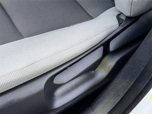 Used 2024 Toyota Corolla LE w/ LE Convenience Package image 18