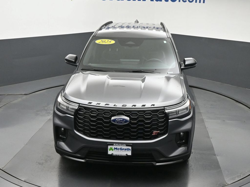 Used 2025 Ford Explorer ST AWD/4WD image 26