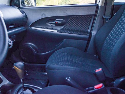 Used 2012 Scion xD image 21