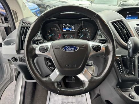 Used 2018 Ford Transit 350 XLT RWD image 12