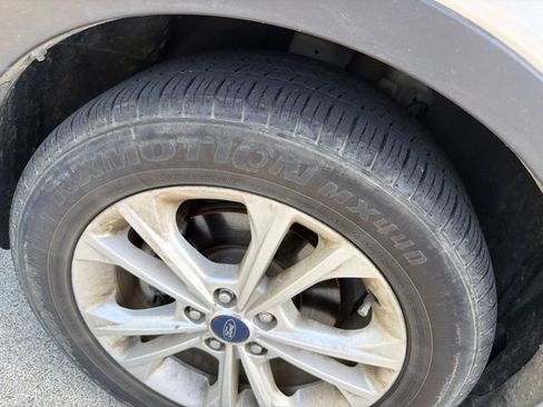 Used 2018 Ford Escape SEL FWD image 26