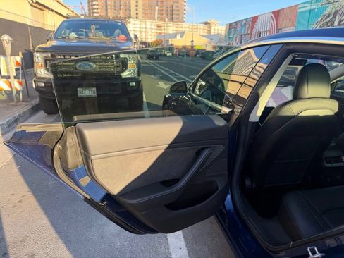 Used 2019 Tesla Model 3 Standard Range Plus RWD image 9