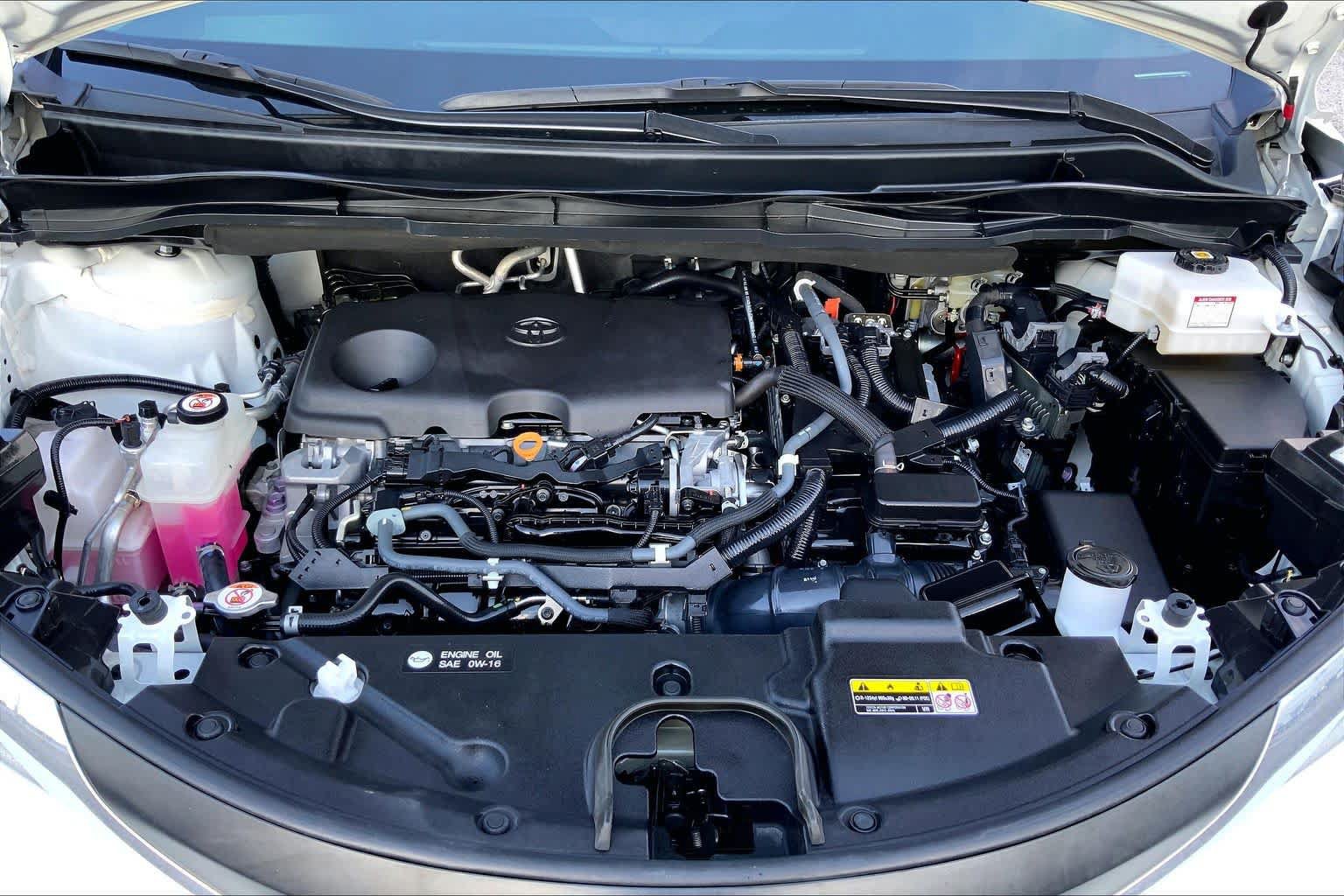 Used 2021 Toyota Sienna XLE w/ XLE Plus Package FWD image 31