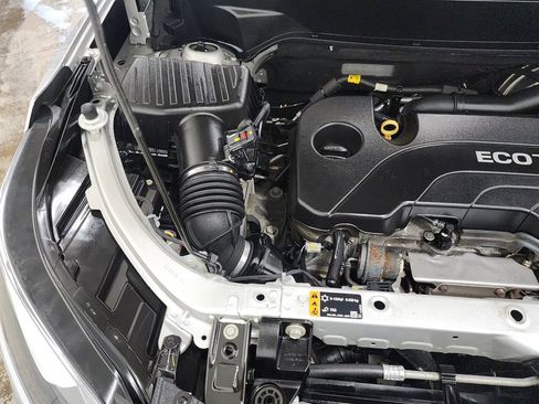 Used 2020 Chevrolet Equinox LT image 41