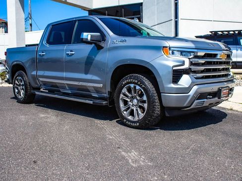 Used 2024 Chevrolet Silverado 1500 High Country w/ Technology Package AWD/4WD image 3