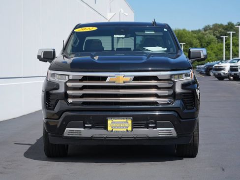 Certified 2022 Chevrolet Silverado 1500 High Country w/ High Country Premium Package AWD/4WD image 8