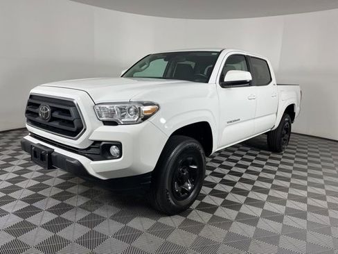 Used 2023 Toyota Tacoma SR5 RWD image 6