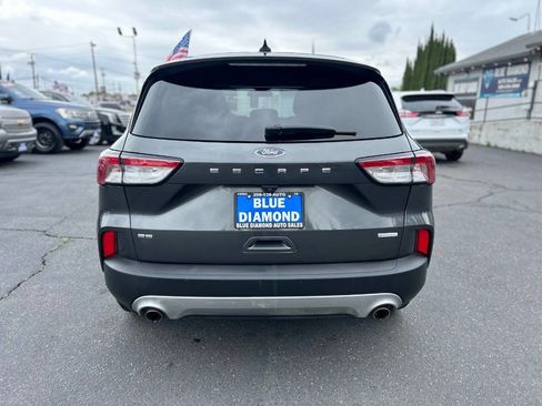 Used 2020 Ford Escape SE FWD image 5