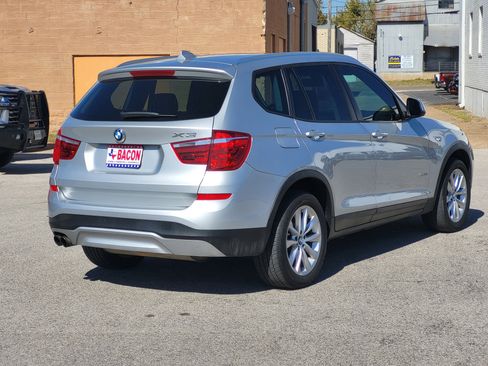 Used 2017 BMW X3 sDrive28i image 6