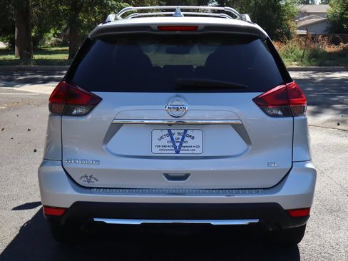 Used 2018 Nissan Rogue SL FWD image 6