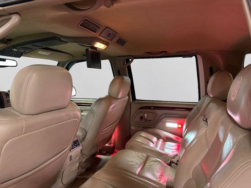 Used 2000 Cadillac Escalade 4WD image 39