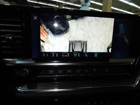 Used 2025 Chevrolet Silverado 2500 High Country w/ High Country Premium Package image 37